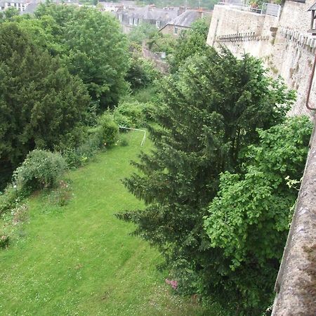Hotel Particulier Le Mercier De Montigny -Une Nuit Sur Les Remparts- Fougères Esterno foto